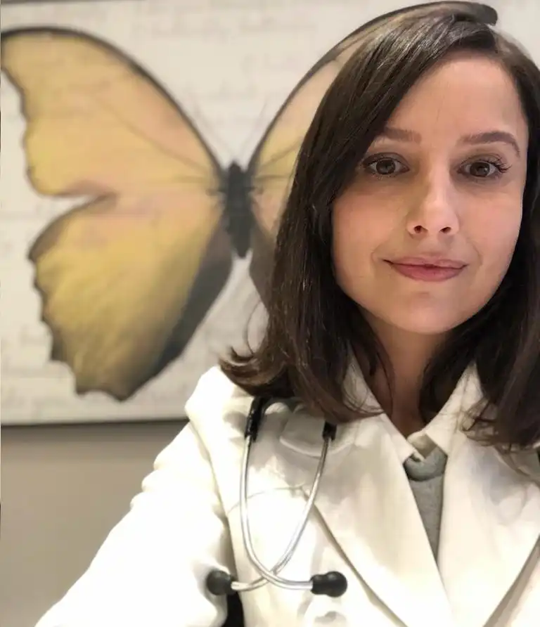 Dra. Andressa Pilonetto Liell - Endocrinologista em Passo Fundo